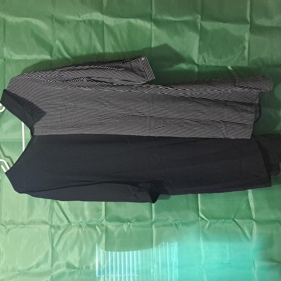 Women's Shortsleeve - Long Blouse - Picture 2 of 2